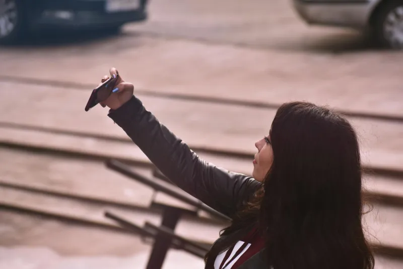 The Hidden Brain Science Behind Why Everyone Has a 'Good Side' in Photos